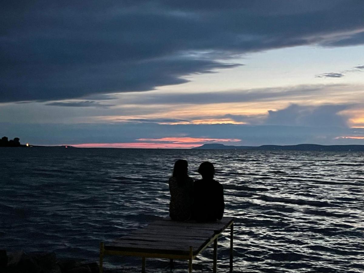 Tamas Apartman Balatonfoeldvar Sziveben- Egesz Evben Nyitva! Exterior photo