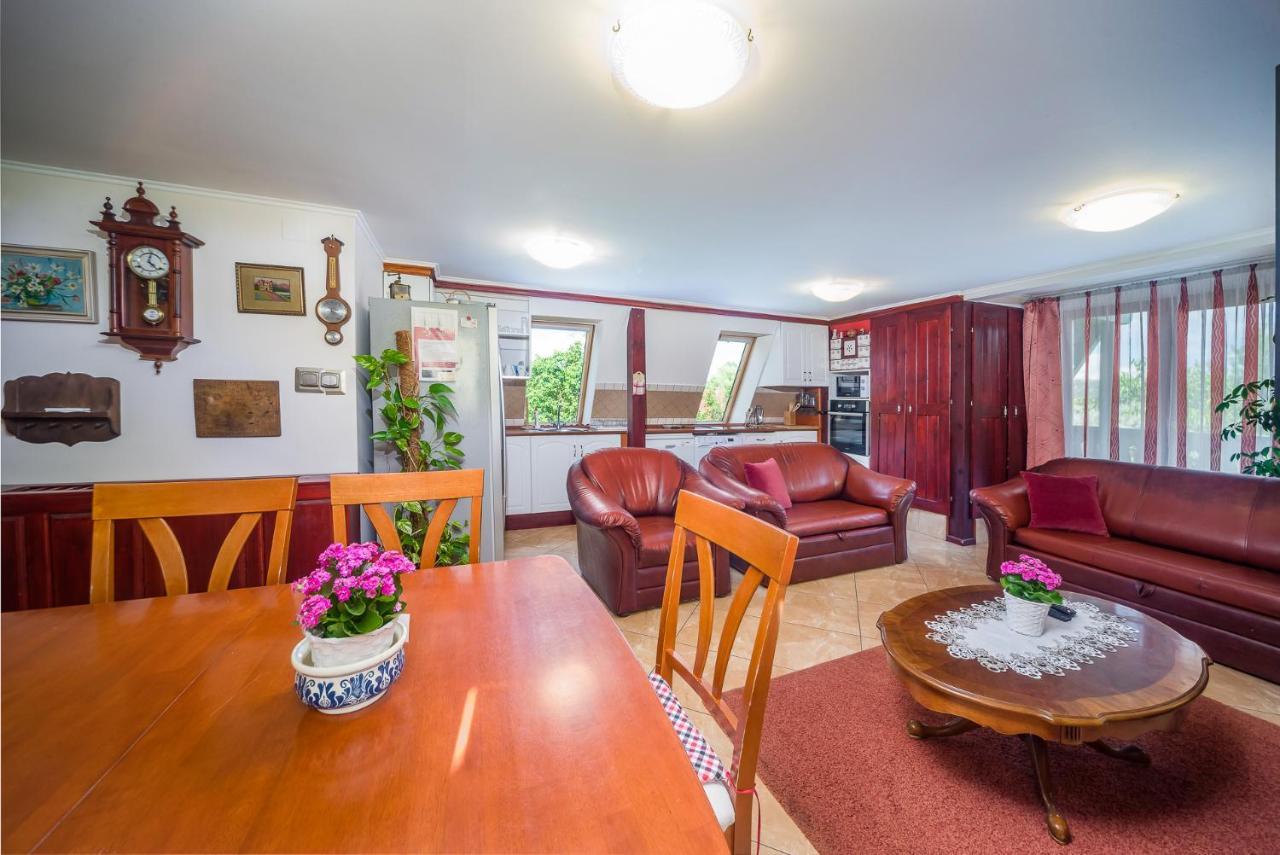 Tamas Apartman Balatonfoeldvar Sziveben- Egesz Evben Nyitva! Exterior photo