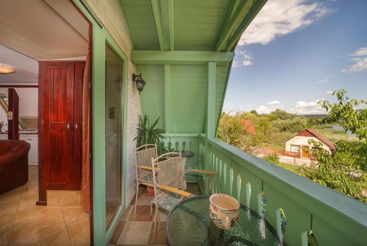 Tamas Apartman Balatonfoeldvar Sziveben- Egesz Evben Nyitva! Exterior photo
