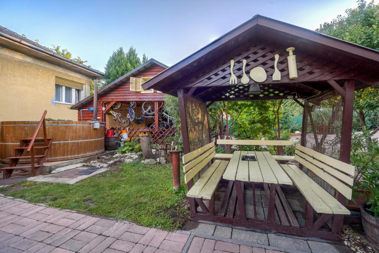 Tamas Apartman Balatonfoeldvar Sziveben- Egesz Evben Nyitva! Exterior photo